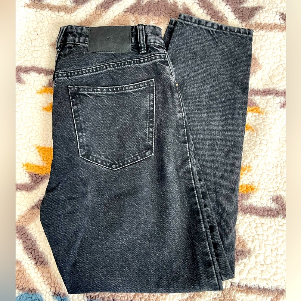 Zara straight Jean size 4
